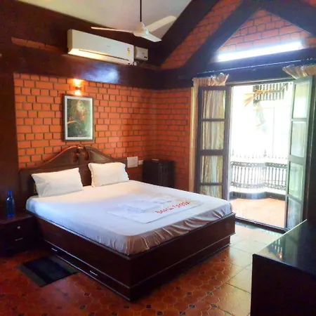 Beautiful Beach Front Villa - Beach Castle Homestay Udupi Exterior photo