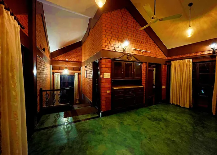 Beautiful Beach Front Villa - Beach Castle Homestay